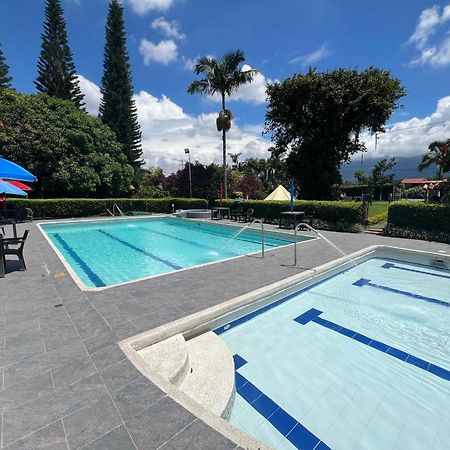Villa Alejandra Del Quindio Calarca Exterior photo