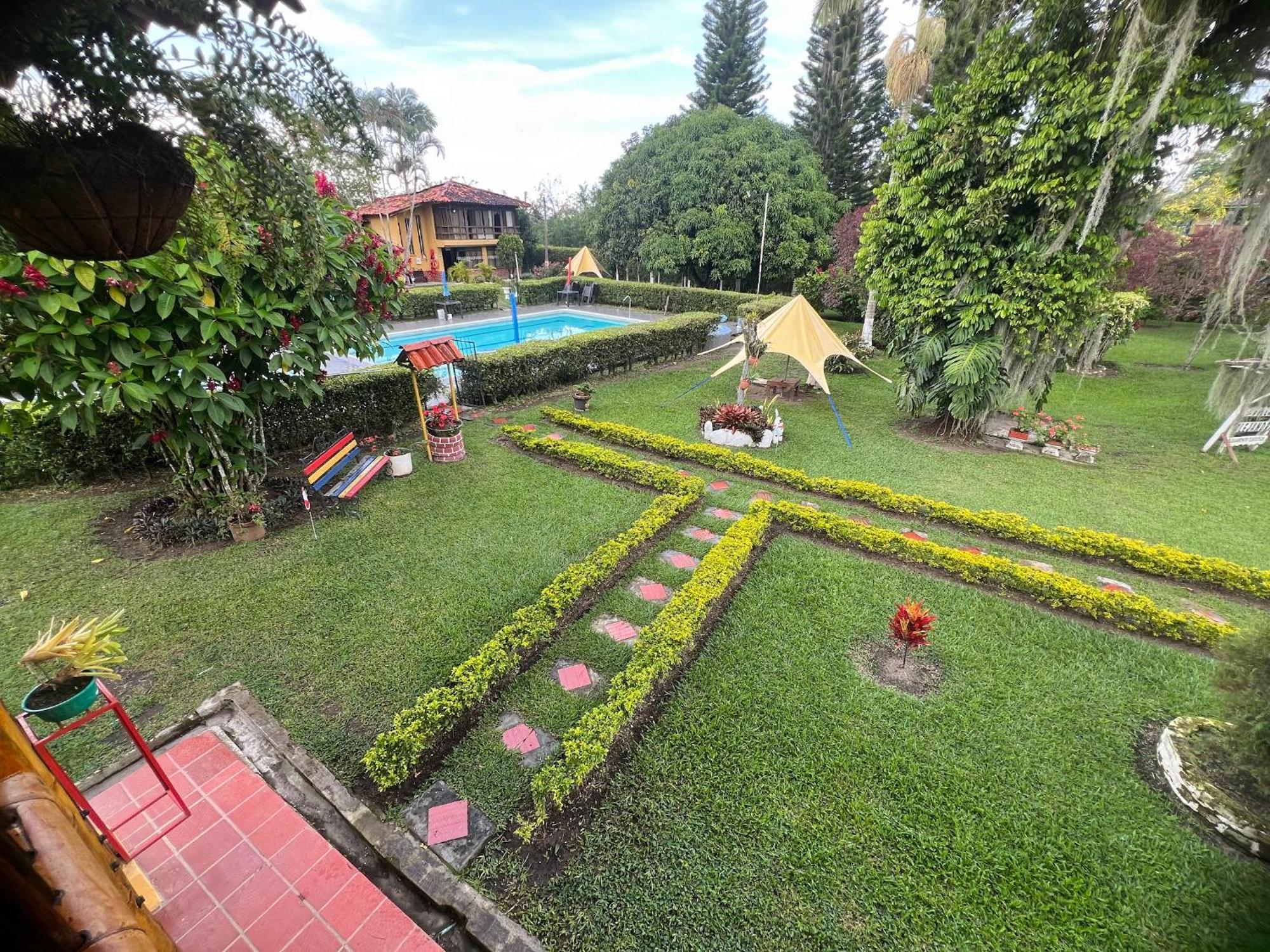 Villa Alejandra Del Quindio Calarca Exterior photo