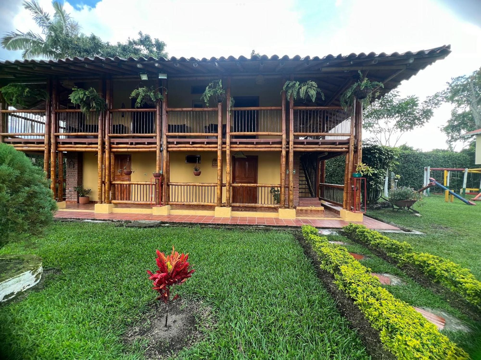 Villa Alejandra Del Quindio Calarca Exterior photo