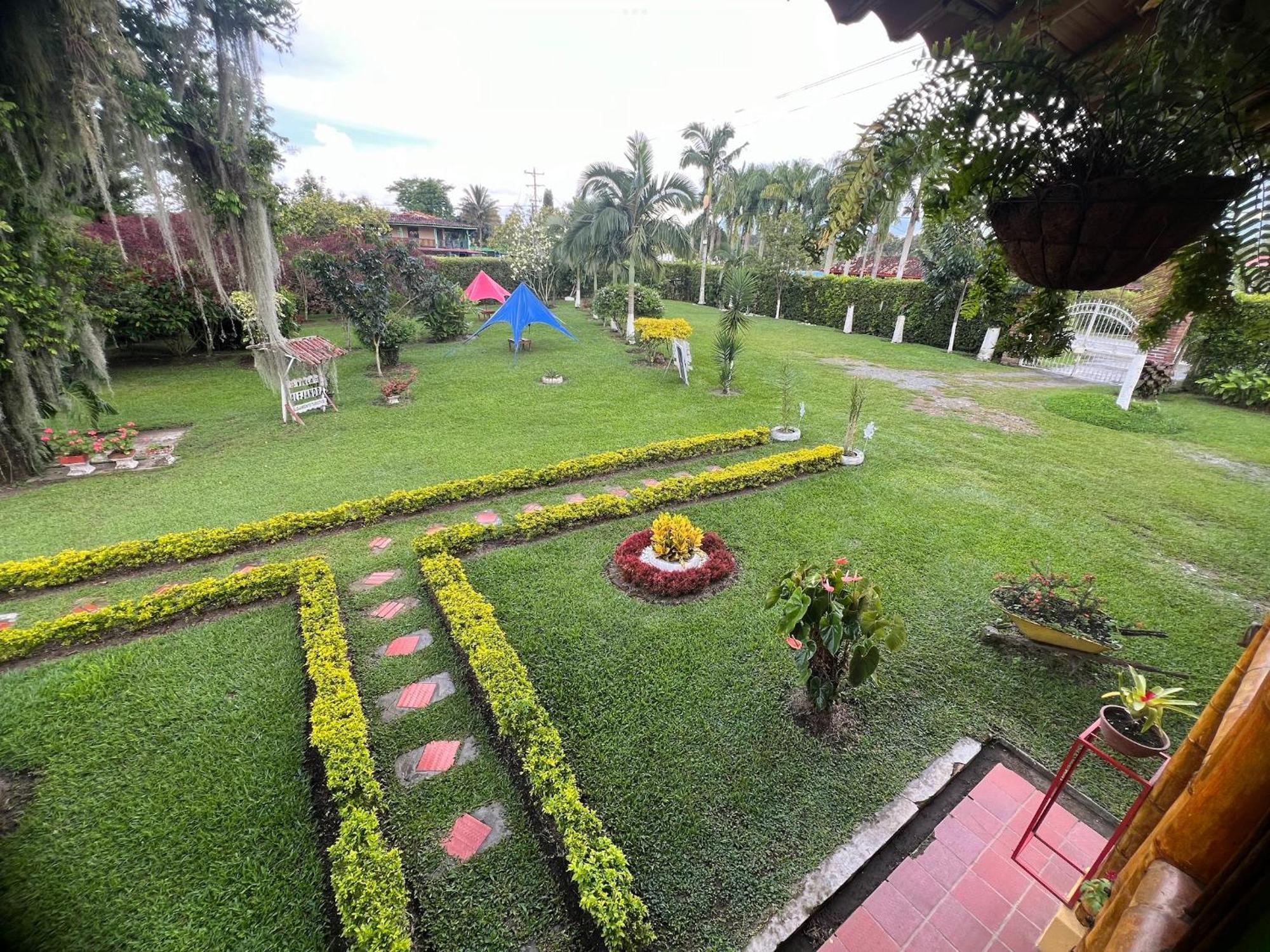 Villa Alejandra Del Quindio Calarca Exterior photo