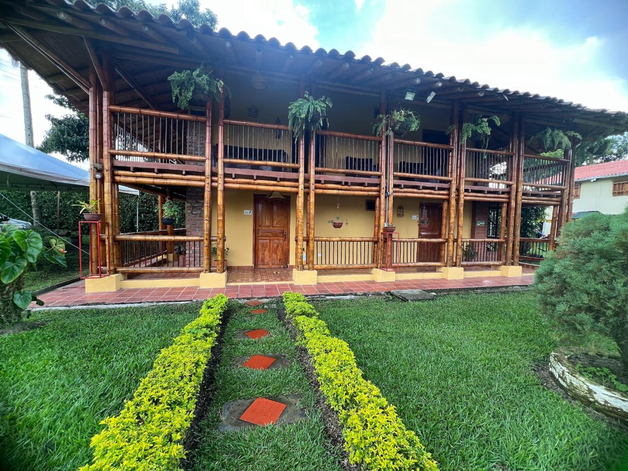 Villa Alejandra Del Quindio Calarca Exterior photo