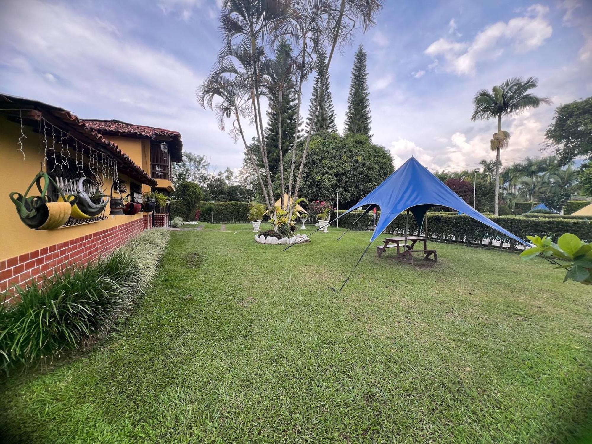 Villa Alejandra Del Quindio Calarca Exterior photo