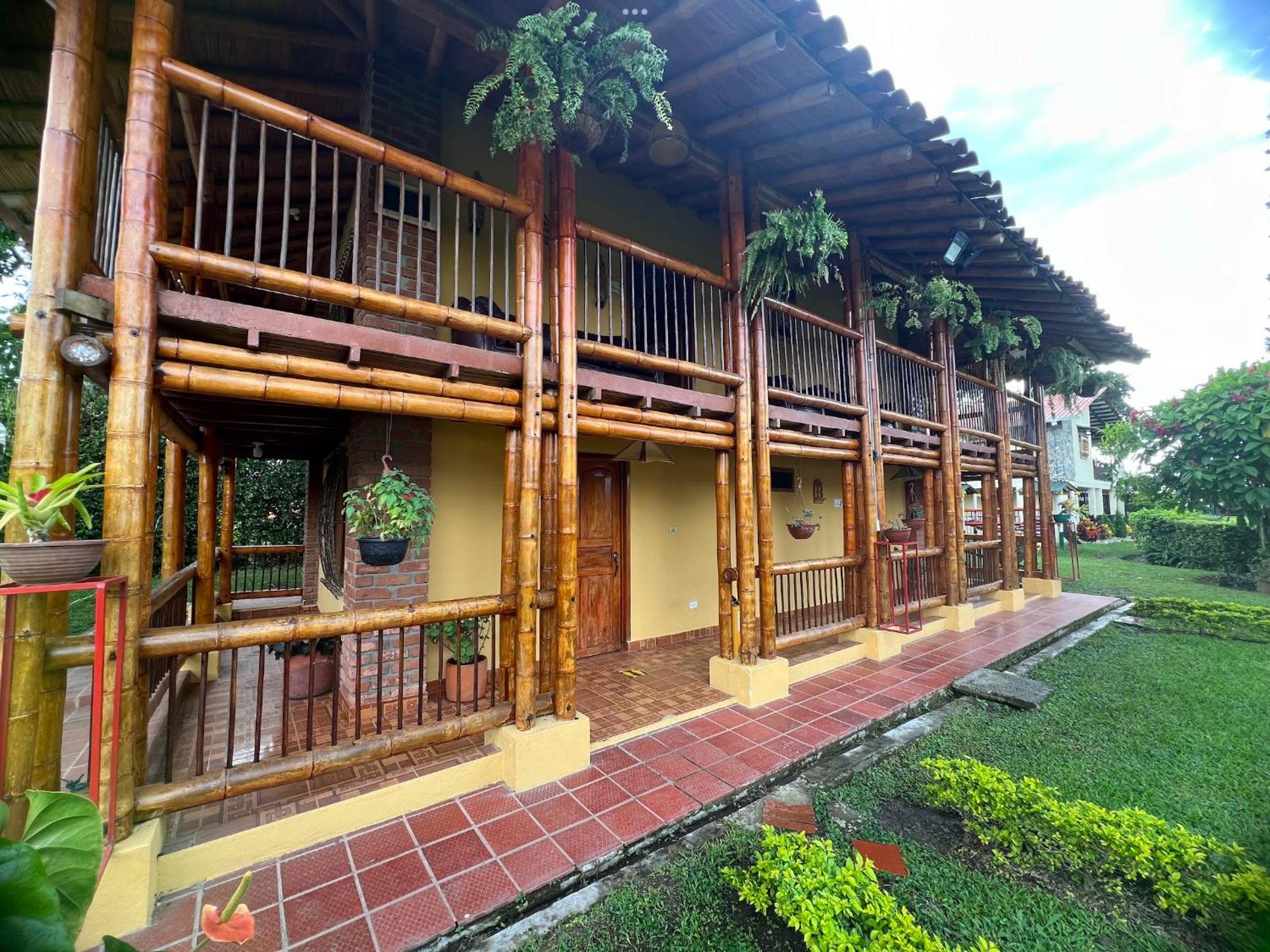 Villa Alejandra Del Quindio Calarca Exterior photo